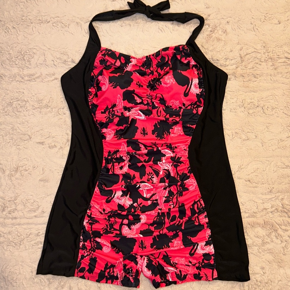 One-piece swimsuit in size 4XL
